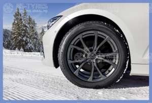 Goodyear Ultra Grip Performance 3 235/45 R20 100T